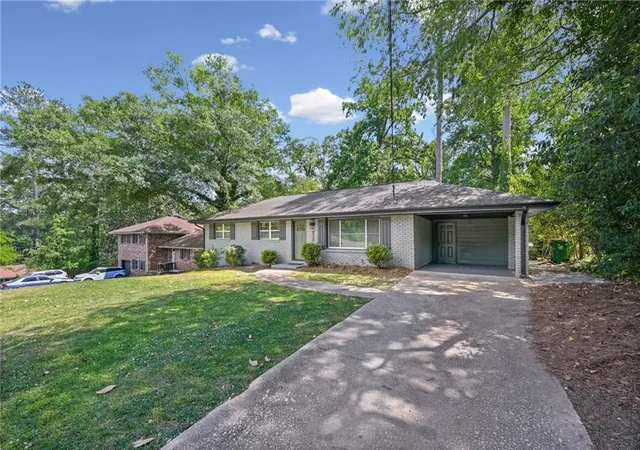 Photo 3 of Single family home for sale at 3191 Gay Dr, Decatur, GA 30032 | MLS# 7755921 | Listing updated on 2026-09-22