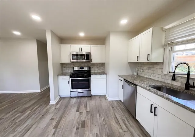5th image of 711 Cedar Ave Nw, Atlanta, GA 30318 | MLS# 7738712