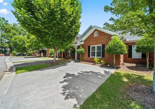 1st image of 612 Manor Wy, Cartersville, GA 30120 | MLS# 7819873