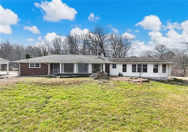 1st image of 2511 Dana Dr, Gainesville, GA 30507 | MLS# 7743176