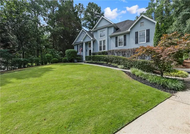 2nd image of 8260 Stonebrook Ct, Cumming, GA 30040 | MLS# 7802345