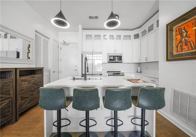 image of 711 Cosmopolitan Dr Ne #815, Atlanta, GA 30324 | MLS# 7747418