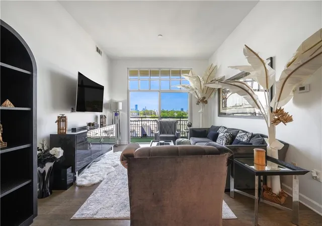 image of 711 Cosmopolitan Dr Ne #815, Atlanta, GA 30324 | MLS# 7747418
