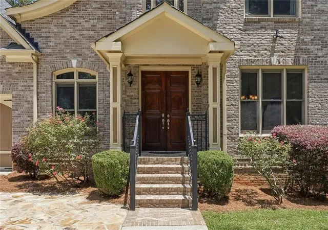 2nd image of 2715 Henderson Rd, Tucker, GA 30084 | MLS# 7783840
