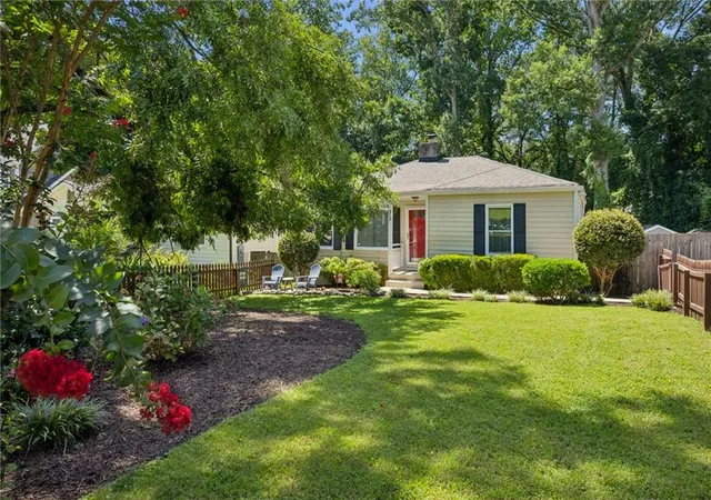 Single family home for sale at 313 Eleanor St Se, Atlanta, GA 30317 | MLS# 7823945