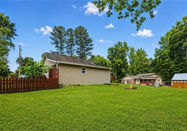 4th image of 238 W Wedgewood Cir, Newnan, GA 30263 | MLS# 7812427