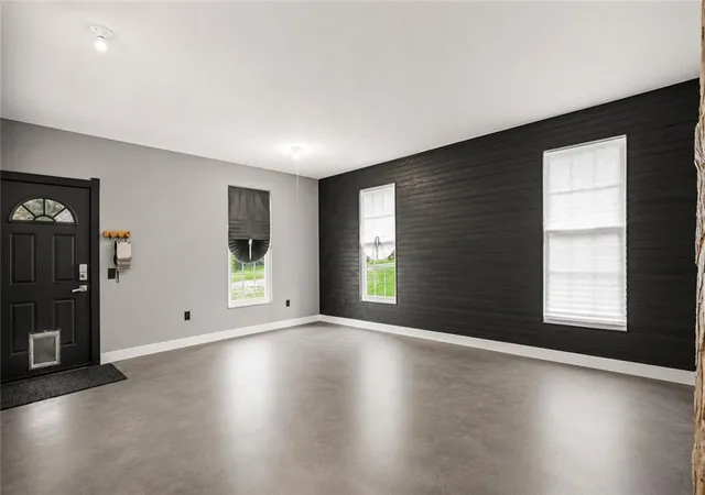 5th image of 238 W Wedgewood Cir, Newnan, GA 30263 | MLS# 7812427