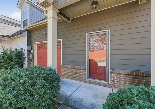 2nd image of 2826 Fox Wood Ln, Gainesville, GA 30504 | MLS# 7769126