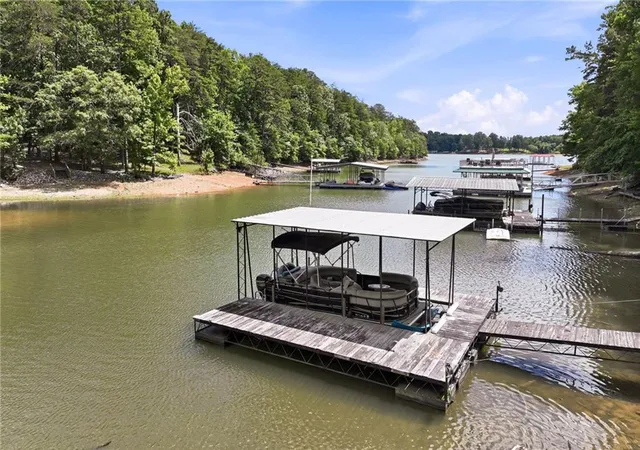 3rd image of 3721 Griffin Dr, Gainesville, GA 30506 | MLS# 7783243