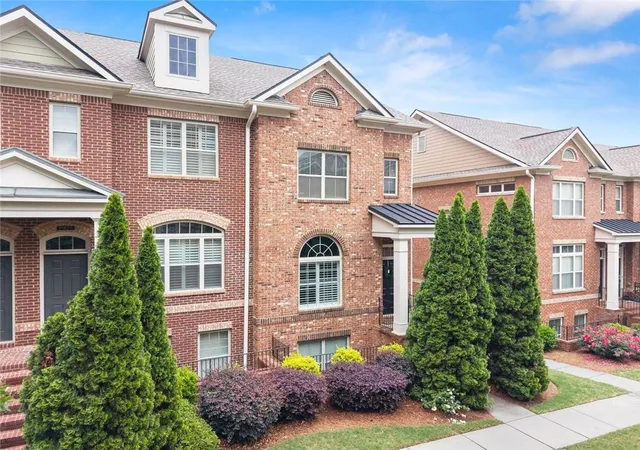 Photo 3 of Sale Pending at 10872 Ellicot Way, Johns Creek, GA 30022 | MLS# 7767809 | Listing updated on 2026-09-18