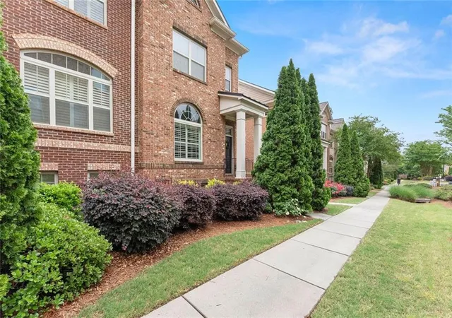Photo 3 of Sale Pending at 10872 Ellicot Way, Johns Creek, GA 30022 | MLS# 7767809 | Listing updated on 2026-09-18