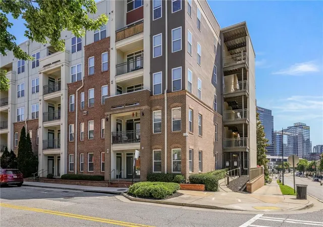1st image of 390 17th St Nw #2001, Atlanta, GA 30363 | MLS# 7808603