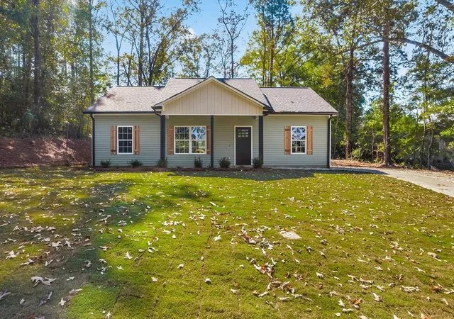 Single family home for sale at 652 Harris Cir, Cedartown, GA 30125 | MLS# 7853296