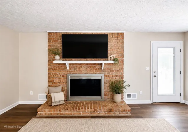 Photo 3 of Single family home for sale at 3730 Ml Glen Dr, Douglasville, GA 30135 | MLS# 7811724 | Listing updated on 2026-09-15