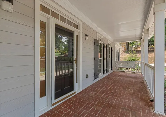 Photo 4 of Single family home for sale at 8965 Laurel Way, Johns Creek, GA 30022 | MLS# 7787589 | Listing updated on 2026-08-19