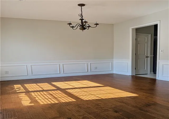 Photo 3 of Townhouse for sale at 2787 Ashleigh Ln, Alpharetta, GA 30004 | MLS# 7772185 | Listing updated on 2026-09-06