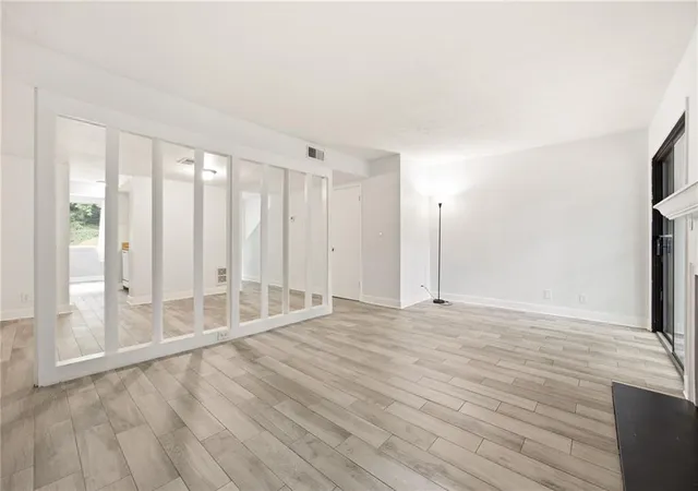Photo 3 of Condo for sale at 2912 Torreya Way SE, Marietta, GA 30067 | MLS# 7812415 | Listing updated on 2026-09-12