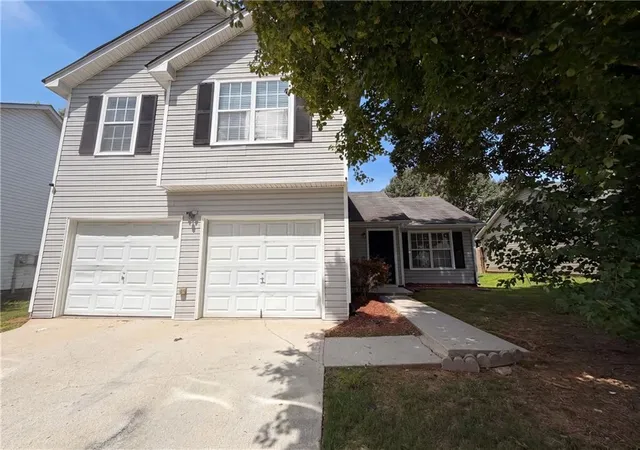 1st image of 3045 Stonebridge Creek Dr, Lithonia, GA 30058 | MLS# 7791760