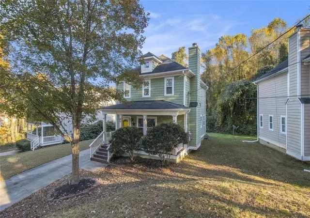 2nd image of 1051 Ada Ave Nw, Atlanta, GA 30318 | MLS# 7812065
