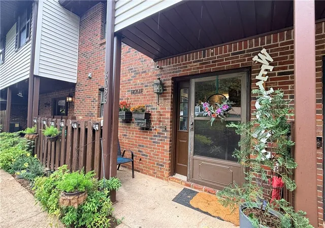 Photo 3 of Townhouse for sale at 6036 Wintergreen Rd, Norcross, GA 30093 | MLS# 7815438 | Listing updated on 2026-08-07