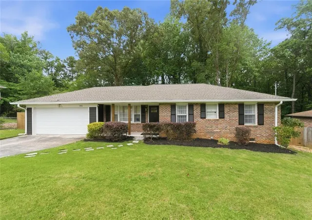 Homes for sale in Marietta, GA | 3161 Woods Ln Sw, Marietta, GA 30060 | MLS# 7779007