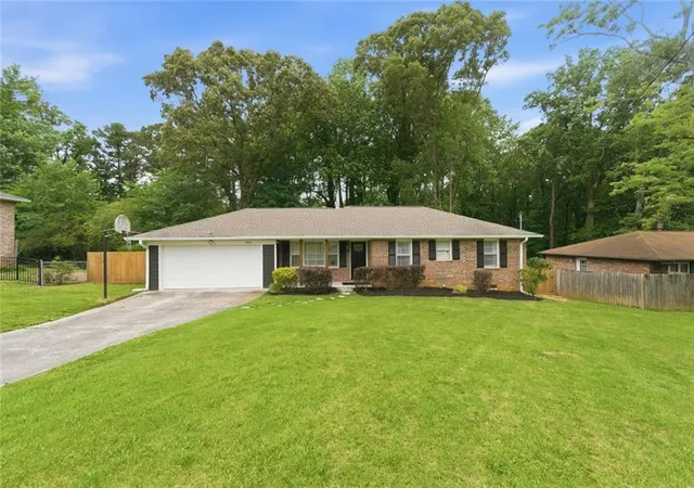 Homes for sale in Marietta, GA | 3161 Woods Ln Sw, Marietta, GA 30060 | MLS# 7779007