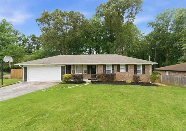 Homes for sale in Marietta, GA | 3161 Woods Ln Sw, Marietta, GA 30060 | MLS# 7779007