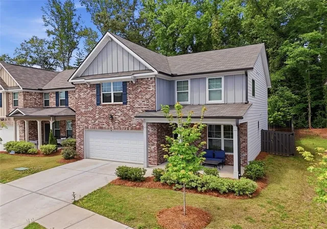 Photo 2 of Single family home for sale at 731 River Gdns Dr Se, Atlanta, GA 30354 | MLS# 7806945 | Listing updated on 2026-08-21
