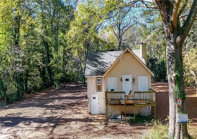 Photo 1 of Single family home for sale at 2905 Waters Rd Sw, Atlanta, GA 30354 | MLS# 7822135 | Listing updated on 2026-08-18
