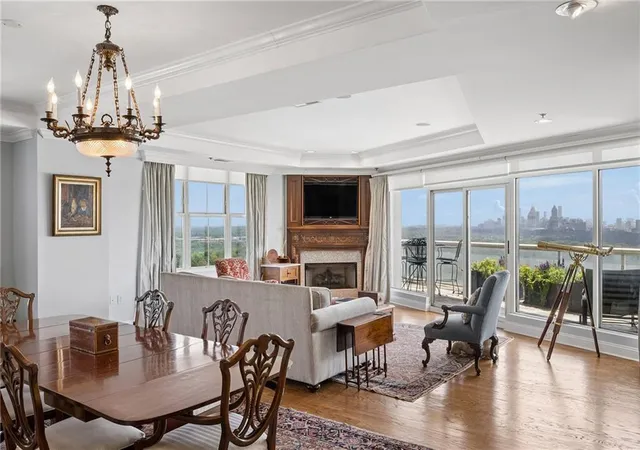 Photo 3 of Condo for sale at 2881 Peachtree Rd Ne #1703, Atlanta, GA 30305 | MLS# 7829138 | Listing updated on 2026-09-14