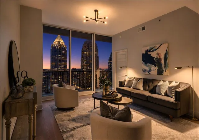 Listing Photo 1 - Condo for sale in building located at 1080 Peachtree St Ne, Atlanta, GA 30309 - Unit #3215