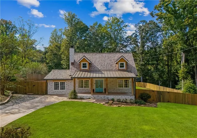Photo 1 of Single family home for sale at 5495 Arrowhead Dr, Acworth, GA 30102 | MLS# 7856022 | Listing updated on 2026-10-27