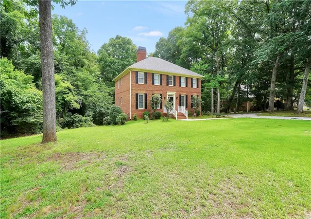 2nd image of 1180 Se Azalea Cir, Conyers, GA 30013 | MLS# 7793873