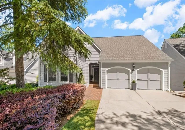 image of 6430 Spinnaker Ln, Alpharetta, GA 30005 | MLS# 7815780