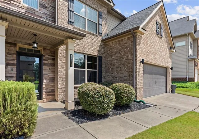 Photo 2 of Sale Pending at 4856 Albany Way, Atlanta, GA 30331 | MLS# 7821420 | Listing updated on 2026-08-25