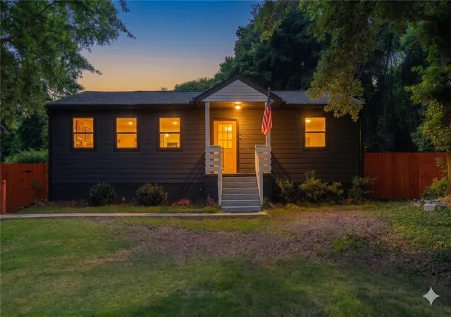 1st image of 2178 Penelope St Nw, Atlanta, GA 30314 | MLS# 7764504