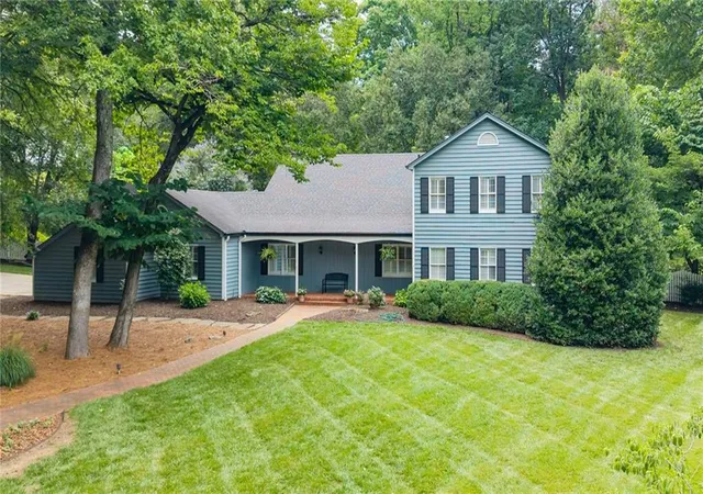2nd image of 1904 Rena Ln, Dalton, GA 30720 | MLS# 7787690
