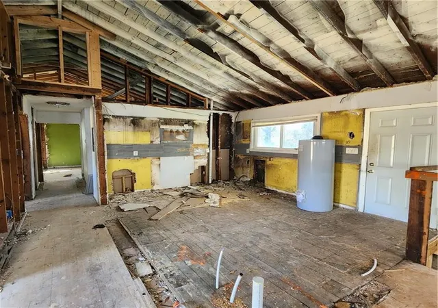 4th image of 2125 Glendale Dr, Decatur, GA 30032 | MLS# 7740843