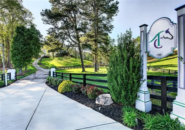 4th image of 565 Old Lathemtown Road, Canton, GA 30115 | MLS# 7760736