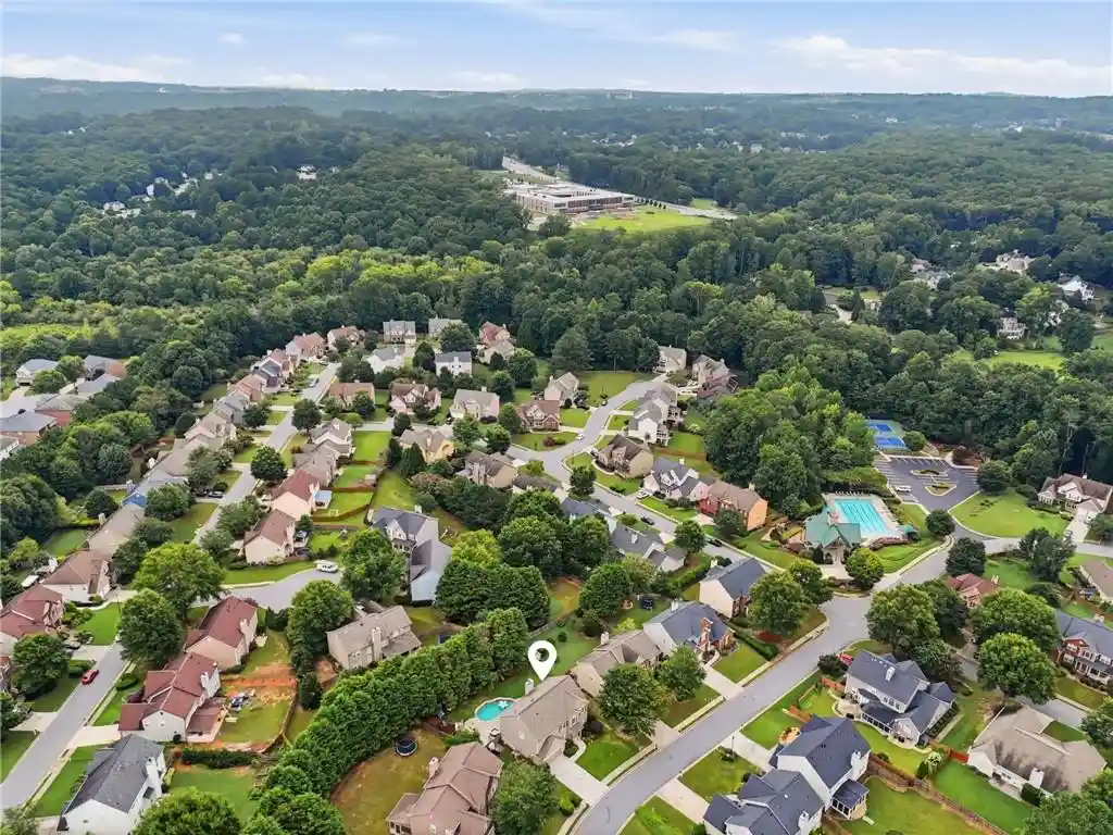 Photo 3 of Single family home for sale at 5165 Huntington Crst Ln, Cumming, GA 30040 | MLS# 7819108 | Listing updated on 2026-10-28
