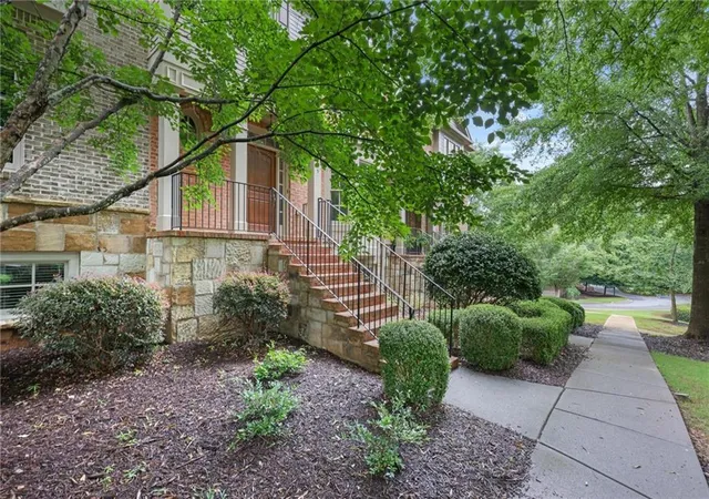 Photo 1 of Sale Pending at 755 Mountain View Ter NW, Marietta, GA 30064 | MLS# 7789851 | Listing updated on 2026-09-19