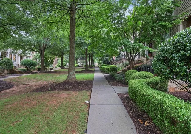 Photo 3 of Sale Pending at 755 Mountain View Ter NW, Marietta, GA 30064 | MLS# 7789851 | Listing updated on 2026-09-19