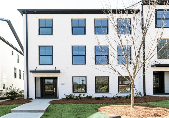 Photo 2 of Townhouse for sale at 5011 Hartwell Pl, Alpharetta, GA 30009 | MLS# 7735141 | Listing updated on 2026-09-15
