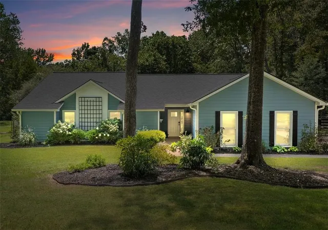 2nd image of 3120 Maple Ln, Alpharetta, GA 30009 | MLS# 7798600