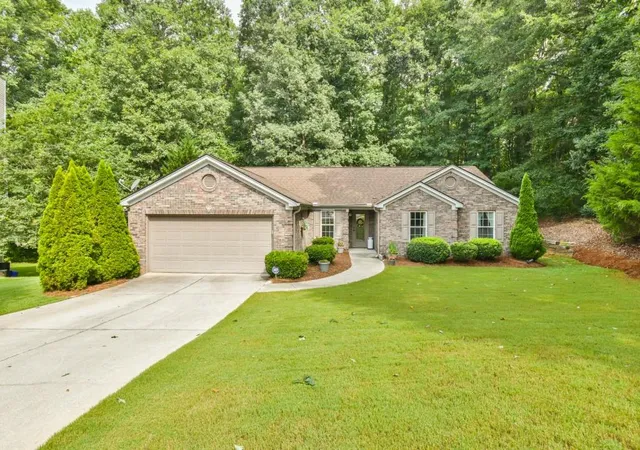 Photo 2 of Sale Pending at 2044 Lantern Dr, Jefferson, GA 30549 | MLS# 7805918 | Listing updated on 2026-09-11