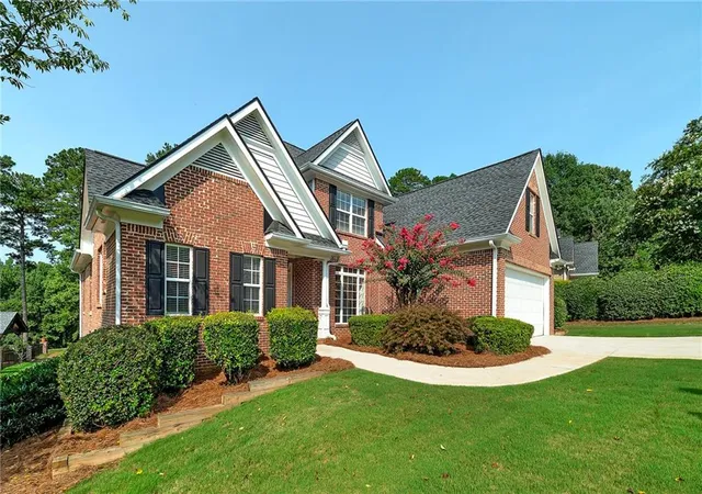 Photo 3 of Single family home for sale at 10146 Azalea Dr, Covington, GA 30014 | MLS# 7823485 | Listing updated on 2026-09-11