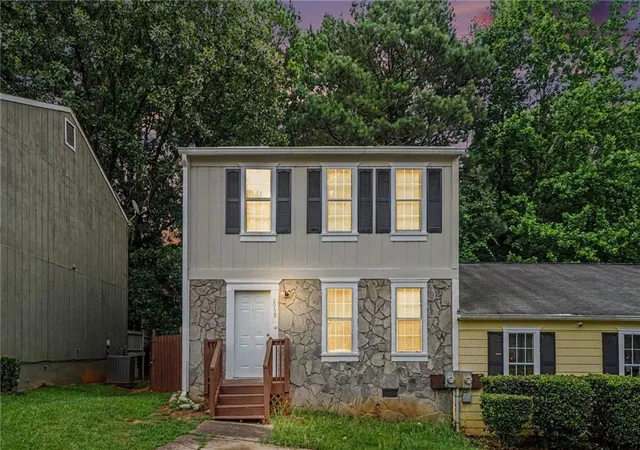 3rd image of 2058 Charter Ln, Lithonia, GA 30058 | MLS# 7824400