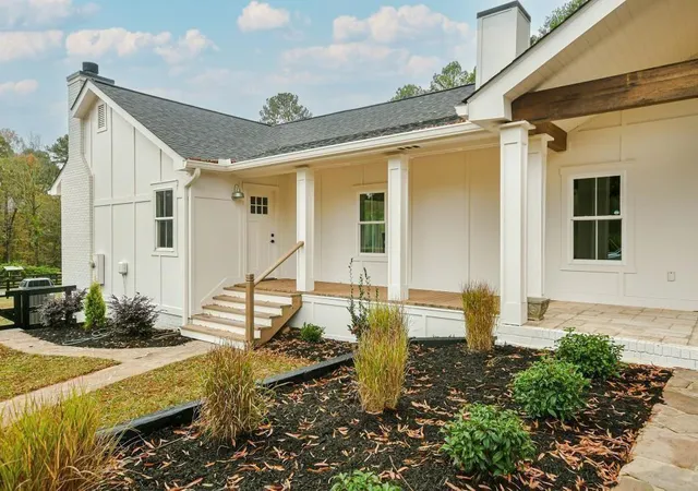 3rd image of 15585 Thompson Rd, Alpharetta, GA 30004 | MLS# 7746964
