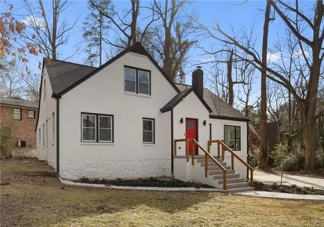 2nd image of 1870 Avon Ave, Atlanta, GA 30311 | MLS# 7817724