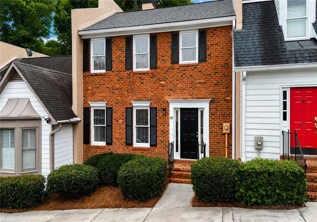 Photo 48 of Townhouse for sale at 935 Lenox Hl Ct Ne, Atlanta, GA 30324 | MLS# 7809370 | Listing updated on 2026-09-09